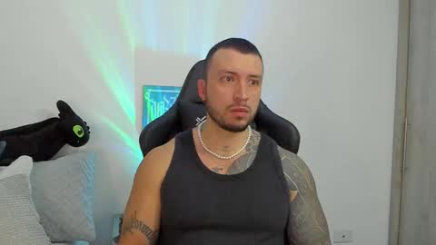 Snapshot of dave_max93 chatting on October 24, 9:55 am DAVE MAX online show from October 24, 9:55 am