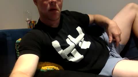 daveb709709709 online show from October 12, 2:05 am