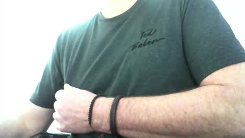 davesu12345 online show from November 12, 8:53 am