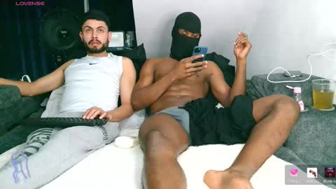 Dave y Salvatore online show from February 4, 8:37 pm