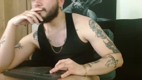 Snapshot of david_franco1 chatting on October 20, 10:57 pm Twitter davidsanctum online show from October 20, 10:57 pm