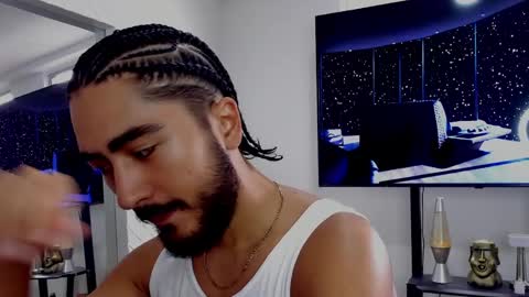 Snapshot of david_johnson372 chatting on February 9, 12:52 pm Hey im David that loves to explore and speak their fantasies. Very open talktative and nice. Feel free to chat with me online show from February 9, 12:52 pm