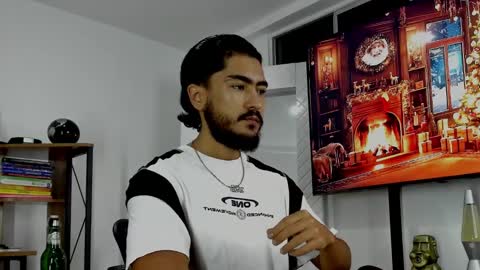 Snapshot of david_johnson372 chatting on December 13, 10:41 am Hey im David that loves to explore and speak their fantasies. Very open talktative and nice. Feel free to chat with me online show from December 13, 10:41 am
