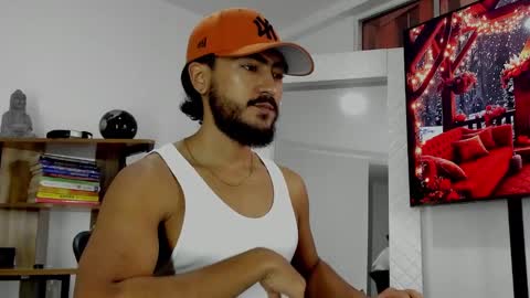 Snapshot of david_johnson372 chatting on December 18, 11:02 am Hey im David that loves to explore and speak their fantasies. Very open talktative and nice. Feel free to chat with me online show from December 18, 11:02 am