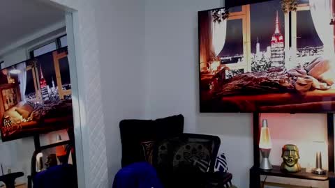 Snapshot of david_johnson372 chatting on January 29, 11:09 am Hey im David that loves to explore and speak their fantasies. Very open talktative and nice. Feel free to chat with me online show from January 29, 11:09 am