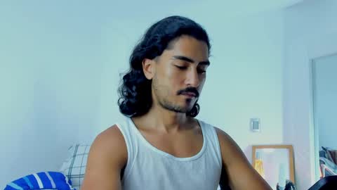 Snapshot of david_johnson372 chatting on October 7, 1:10 am Hey im David that loves to explore and speak their fantasies. Very open talktative and nice. Feel free to chat with me online show from October 7, 1:10 am