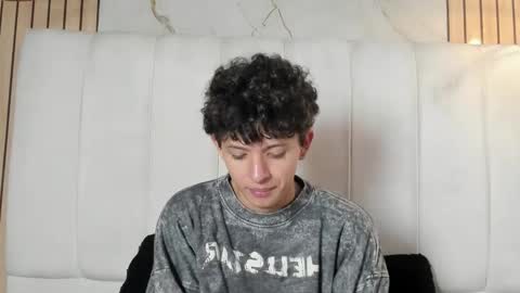 Roy online show from February 19, 12:45 pm