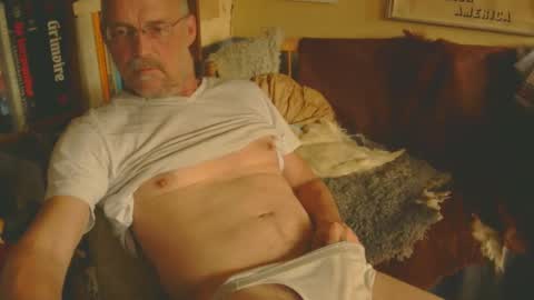 Snapshot of davidbo_no1 chatting on October 12, 11:26 am David online show from October 12, 11:26 am