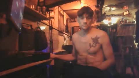 daze592268 online show from January 12, 2:32 pm