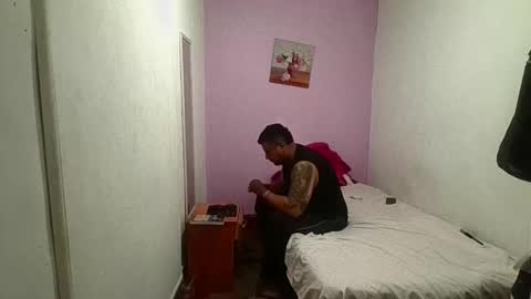 dc333777 online show from March 1, 2:33 am