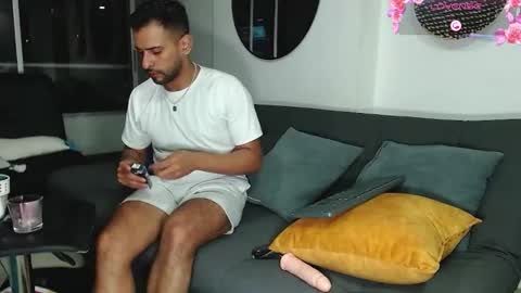 dcollins_ online show from February 7, 4:27 am