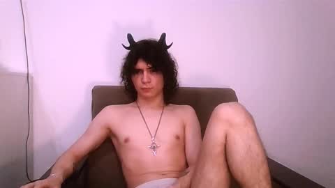 dean_raven online show from December 1, 5:21 am