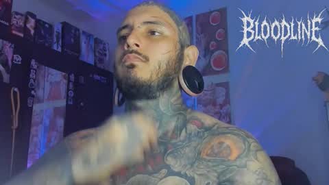    online show from November 5, 8:22 pm