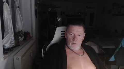 deinprinz2312 online show from September 15, 2:25 am