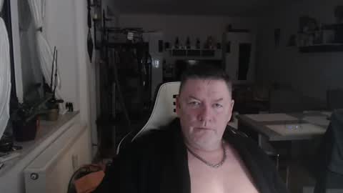 deinprinz2312 online show from January 15, 2:17 am