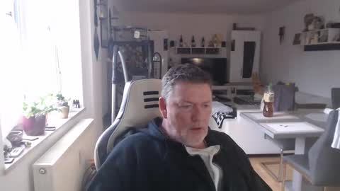 deinprinz2312 online show from January 28, 8:25 am