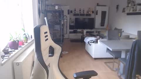 deinprinz2312 online show from March 4, 6:37 am