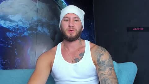 Delessandro online show from February 4, 11:11 pm