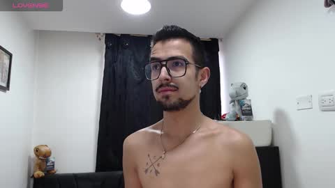 demian_val_4 online show from February 17, 12:04 pm