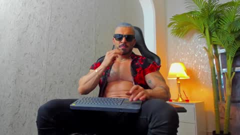 dennis_cox_ online show from January 11, 9:57 am