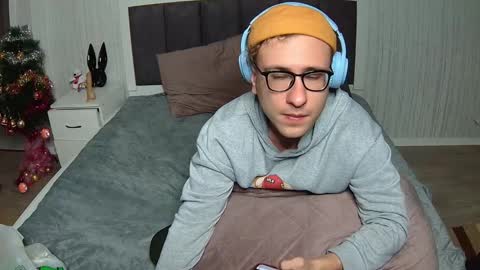 Dennis online show from January 5, 5:27 pm