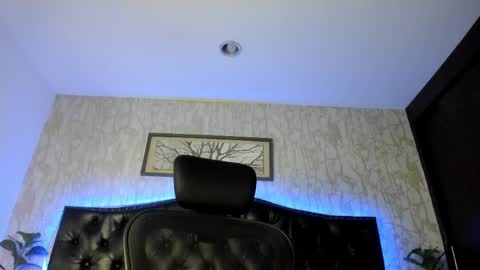 denzelrios online show from April 11, 6:31 am