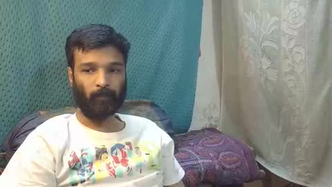 desi_boy799417 online show from April 20, 6:49 am