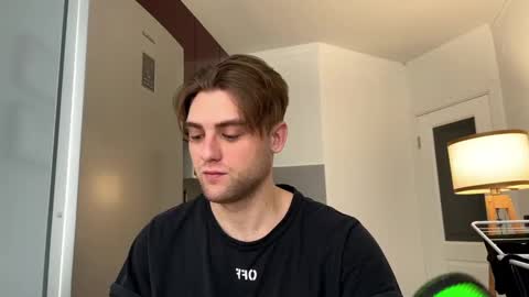 devilnut1 online show from February 13, 7:45 am