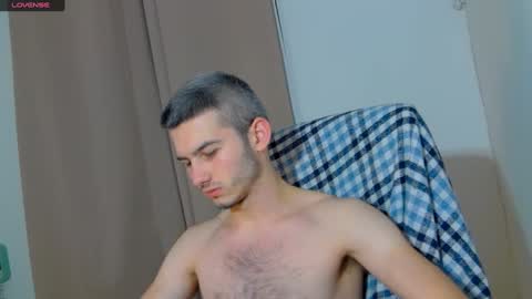 devin_ho online show from January 29, 9:28 pm