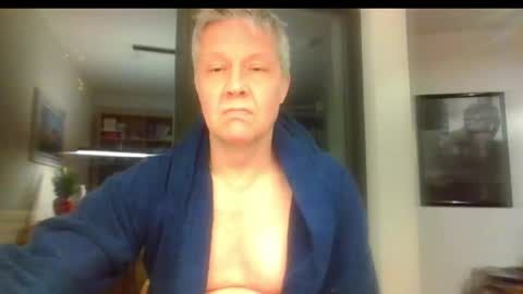 Devon online show from December 9, 12:01 am