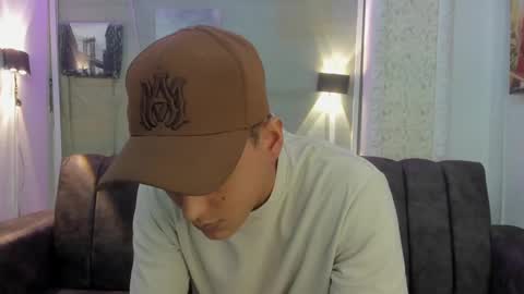 Deyvis Taylor7 online show from January 17, 3:45 am