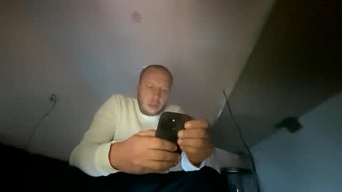 Snapshot of deznuts130 chatting on February 27, 5:56 am deznuts130 online show from February 27, 5:56 am