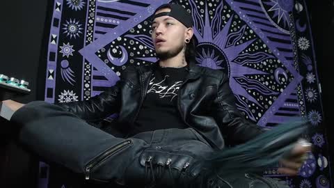 DICAPRIO online show from February 6, 6:56 pm