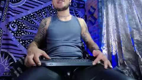 DICAPRIO online show from October 2, 6:34 pm