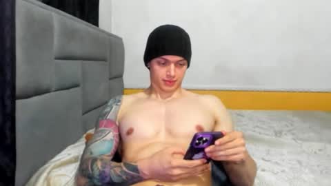 jhon online show from November 19, 11:37 pm