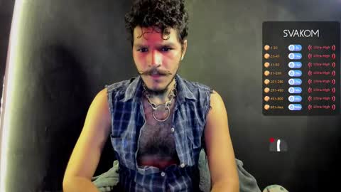 Snapshot of diemond_latinx98 chatting on October 24, 9:33 am diemond_latinx98 online show from October 24, 9:33 am