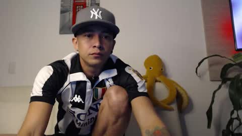 dilanxxx8888 online show from November 23, 11:16 pm