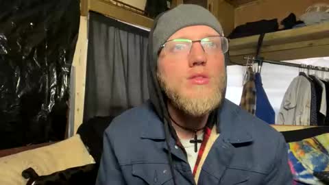 Daddy online show from January 10, 6:45 pm