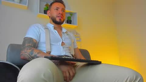 Angel Dimitri online show from September 27, 9:45 pm