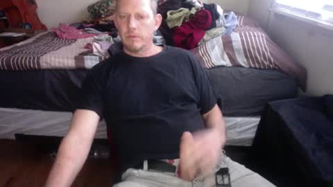 Snapshot of dingoman3939 chatting on January 22, 8:38 pm ManDingoMan online show from January 22, 8:38 pm