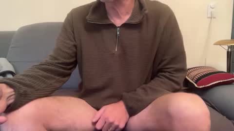 dinnerout1111 online show from October 5, 3:49 pm