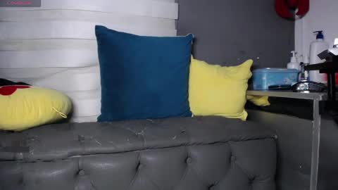 dirty_27cms online show from April 12, 3:46 pm