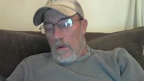 Snapshot of dirtynastyoldman chatting on March 3, 2:00 am dirtynastyoldman online show from March 3, 2:00 am