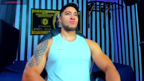 Dixon online show from February 3, 10:32 pm