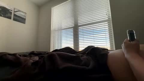 dj9469615 online show from February 7, 4:24 pm