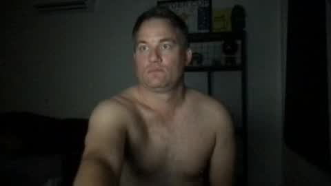 Snapshot of djswpyv chatting on October 3, 3:00 am TriflinYoBitch online show from October 3, 3:00 am