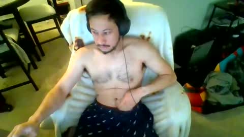 dlee3303 online show from February 16, 2:21 pm