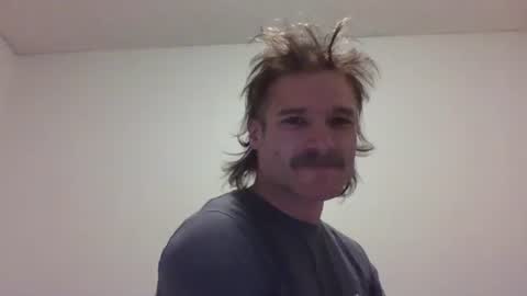 Snapshot of dngl264699 chatting on January 21, 1:29 am ImperviousAnchored online show from January 21, 1:29 am