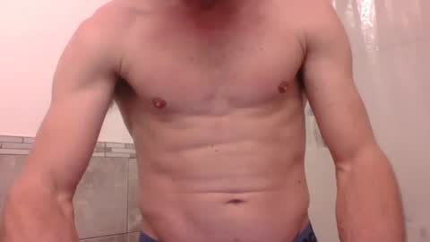 Snapshot of dngl264699 chatting on December 8, 5:18 am ImperviousAnchored online show from December 8, 5:18 am