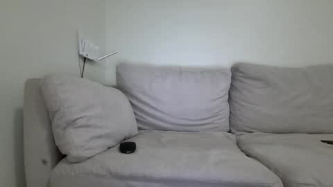 DollarHot30 online show from December 5, 8:11 am